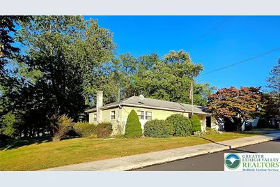 339 Delong Avenue, Emmaus Boro, PA 18049 - Photo 2