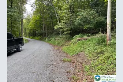 8165 Weavers Court, Lynn Township, PA 18066 - Photo 1