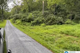 8165 Weavers Ct, Lynn Township, PA 18066 - Photo 6