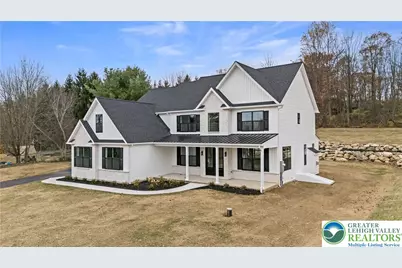 901 Renaldi Road, Bushkill Twp, PA 18091 - Photo 2