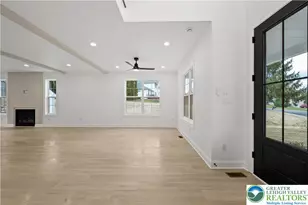 901 Renaldi Rd, Bushkill Twp, PA 18091 - Photo 6