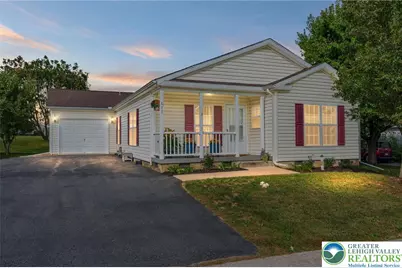 677 Biltmore Avenue, Easton, PA 18040 - Photo 2