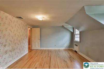 1104 Raymond Avenue, Bethlehem City, PA 18018 - Photo 32