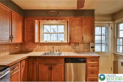 1104 Raymond Avenue, Bethlehem City, PA 18018 - Photo 24