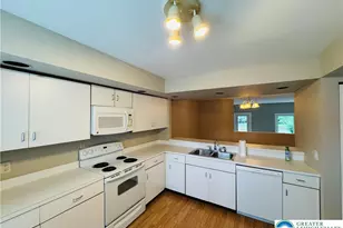 102 Quaker Dr, Bethlehem Township, PA 18020 - Photo 6