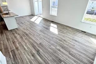 3244 Eisenhower Dr, Allen Township, PA 18067 - Photo 4