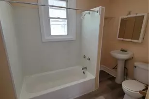 814 N Ninth St, Allentown City, PA 18102 - Photo 4