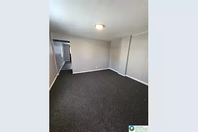 22 E Richards Street, Summit Hill Boro, PA 18250 - Photo 4