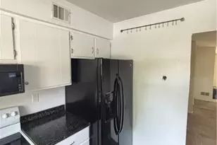 1708 Redwood Ct, South Whitehall Twp, PA 18104 - Photo 8