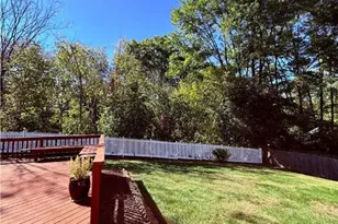 1733 Elmhurst Dr, Whitehall Twp, PA 18052 - Photo 12