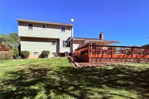 1733 Elmhurst Dr, Whitehall Twp, PA 18052 - Photo 14