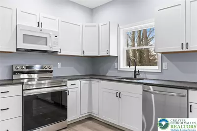 102 Eagle View Run Drive, Tobyhanna Twp, PA 18334 - Photo 14