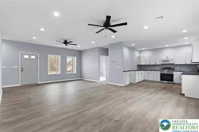 102 Eagle View Run Drive, Tobyhanna Twp, PA 18334 - Photo 12