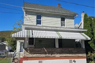 34 Coal St, Nesquehoning Boro, PA 18240 - Photo 2