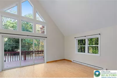 273 Four Seasons Drive, Luzerne, PA 18222 - Photo 4