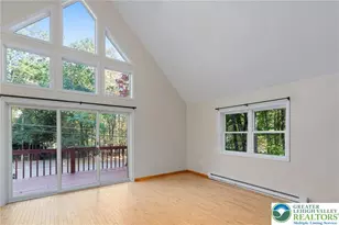 273 Four Seasons Dr, Luzerne, PA 18222 - Photo 4