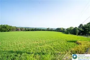 715 Arrowhead Ln, Upper Macungie Township, PA 18031 - Photo 6