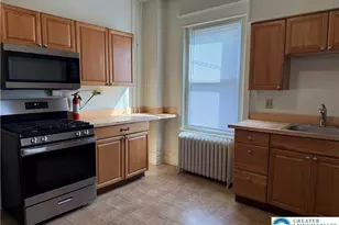 1629 W Broad St, Bethlehem City, PA 18018 - Photo 2