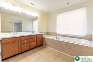 8524 Mayfair Ct, Upper Macungie Township, PA 18031 - Photo 28