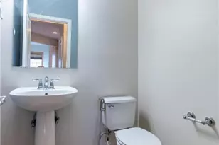 8524 Mayfair Ct, Upper Macungie Township, PA 18031 - Photo 20