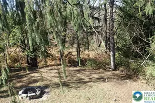 2556 N Delaware Dr, Upper Mt Bethel Twp, PA 18343 - Photo 4