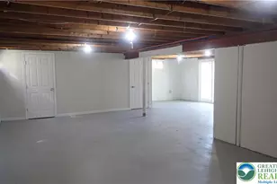 2556 N Delaware Dr, Upper Mt Bethel Twp, PA 18343 - Photo 36