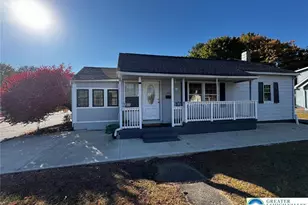 1027 Chipperfield Dr, Stroud Twp, PA 18360 - Photo 4