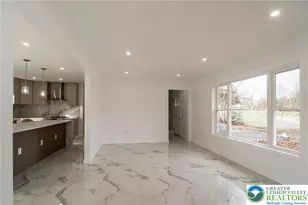 2641 Yellowstone Dr, Chestnuthill Twp, PA 18610 - Photo 6