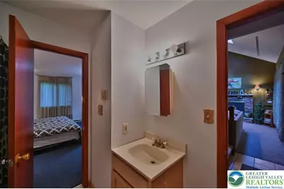 115 Lucretius Trail, Penn Forrest, PA 18210 - Photo 4