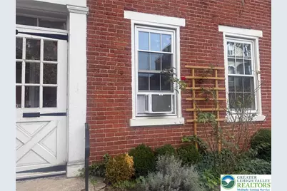 18 S 2nd #B, Easton, PA 18042 - Photo 1