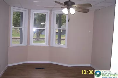 433 N Railroad Street, Tamaqua Boro, PA 18252 - Photo 2