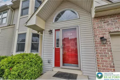 204 Ridings Circle, Macungie Boro, PA 18062 - Photo 2