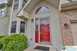 204 Ridings Cir, Macungie Boro, PA 18062 - Photo 2