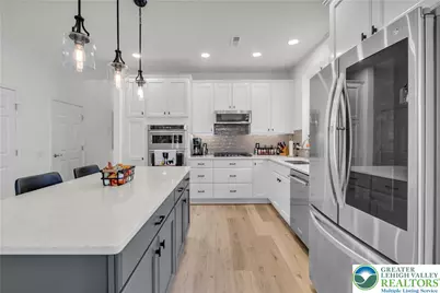 3858 Victors Way, Easton, PA 18045 - Photo 10