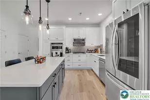 3858 Victors Way, Easton, PA 18045 - Photo 10