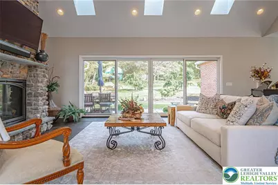 2560 Gracie Lone, Lower Macungie Twp, PA 18062 - Photo 12