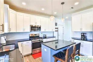 1023 Jean Ct, Palmer Twp, PA 18045 - Photo 14