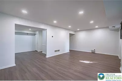 2777 Springhaven Place, Lower Macungie Twp, PA 18062 - Photo 8