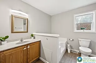 219 Mountain View Dr, Penn Forrest, PA 18229 - Photo 20