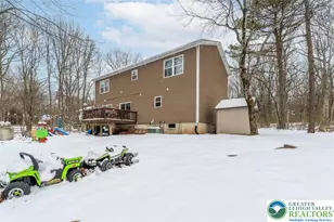 219 Mountain View Dr, Penn Forrest, PA 18229 - Photo 34