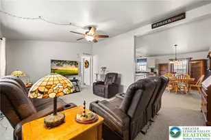 328 Ashford Ln, Hereford Twp, PA 18056 - Photo 4