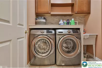 2421 S Wood Street, Allentown City, PA 18103 - Photo 18