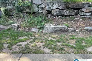 418 Wood St, Pen Argyl Boro, PA 18072 - Photo 4