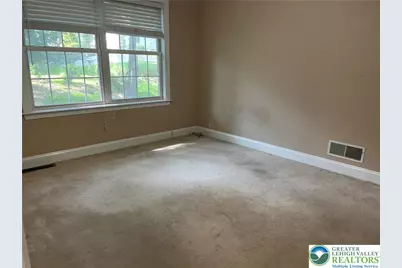 418 Wood Street, Pen Argyl Boro, PA 18072 - Photo 30