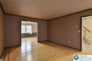 1110 Greenbriar Ln, North Whitehall Twp, PA 18059 - Photo 8