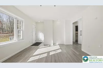 395 Sullivan Trail, Tobyhanna Twp, PA 18334 - Photo 12