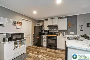 1041 Dogwood St, North Whitehall Twp, PA 18059 - Photo 10