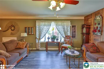 121 Woodcrest Circle, Allentown City, PA 18103 - Photo 12