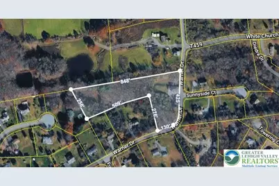 409 Warner Drive, Chestnuthill Twp, PA 18353 - Photo 2