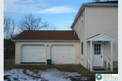 409 Warner Drive, Chestnuthill Twp, PA 18353 - Photo 4